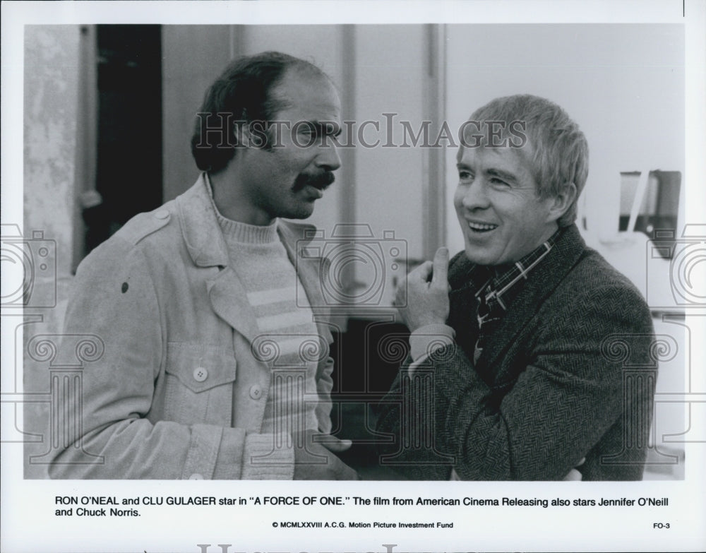1978 Press Photo Ron O'Neal and Clu Gulager Star in "A Force of One" - Historic Images