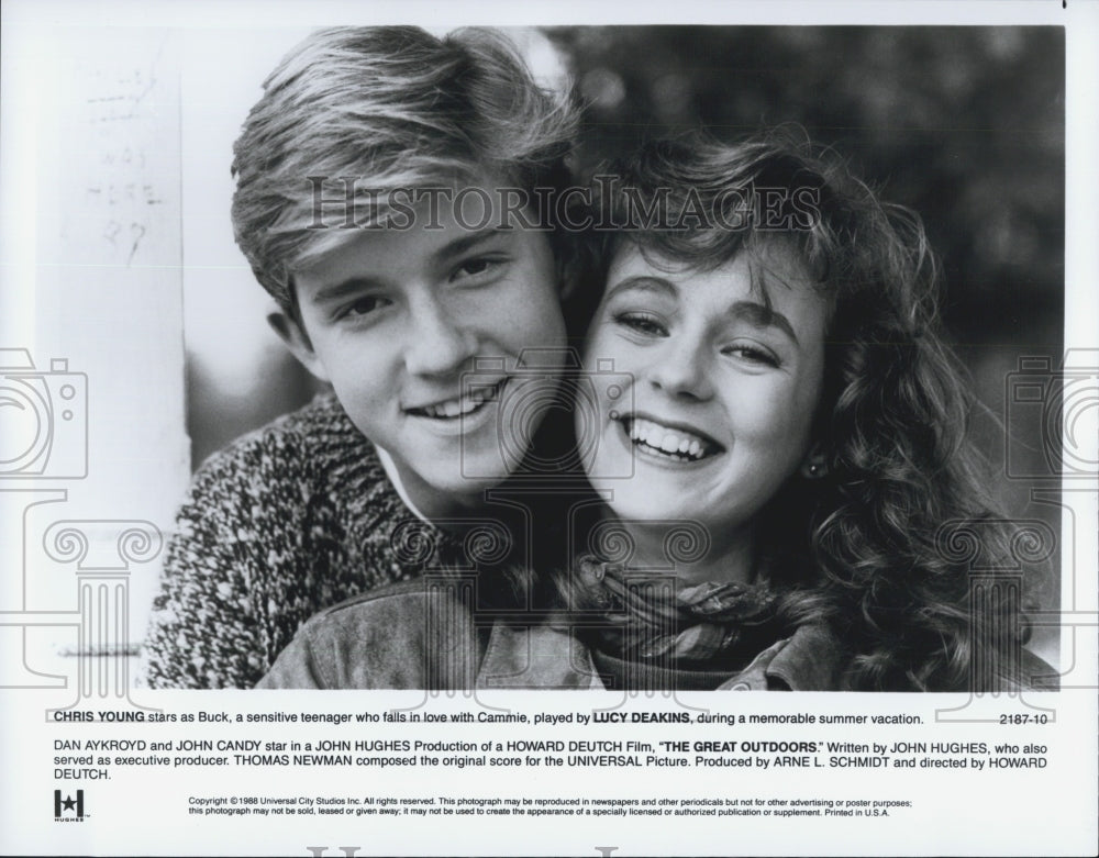 1988 Press Photo Chris Young and Lucy Deakins in "The Great Outdoors" - Historic Images