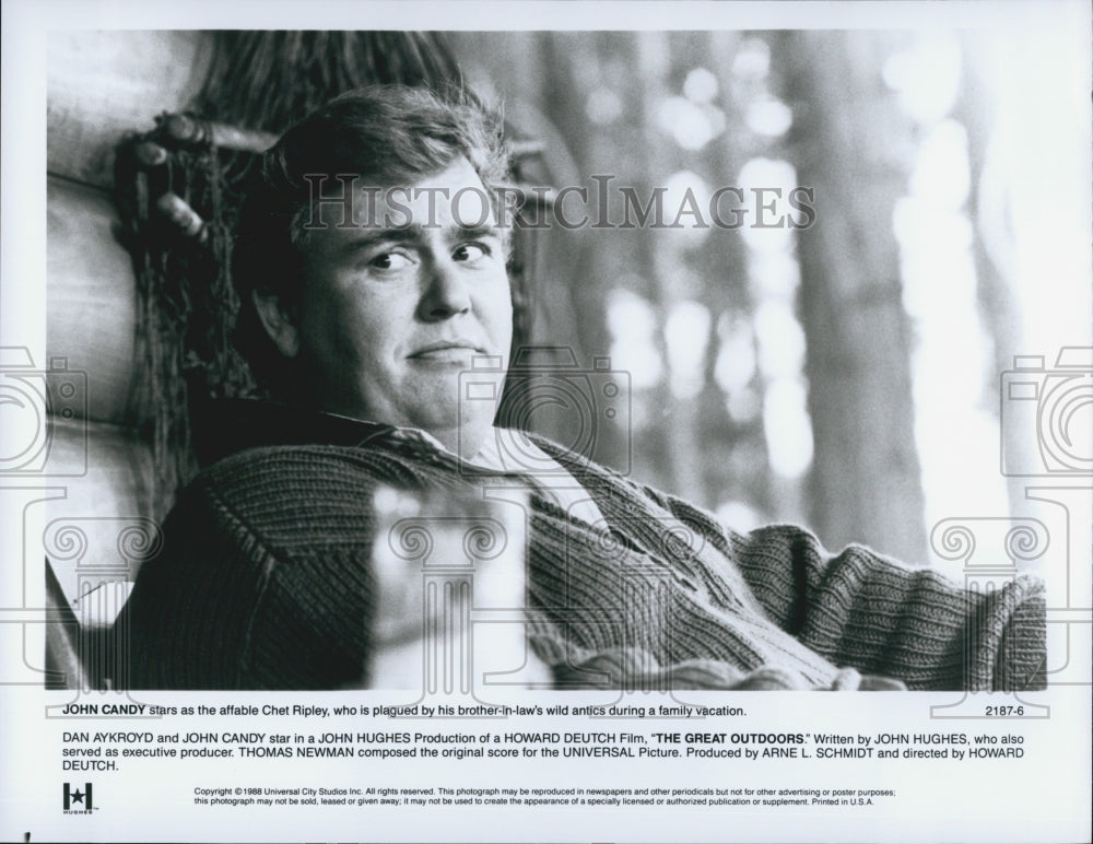 1988 Press Photo John Candy in &quot;The Great Outdoors&quot; - Historic Images