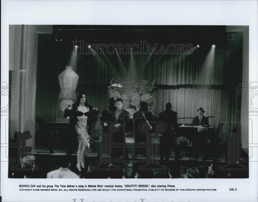 1990 Press Photo Morris Day And The Time Preform In Musical "Graffiti Bridge" - Historic Images