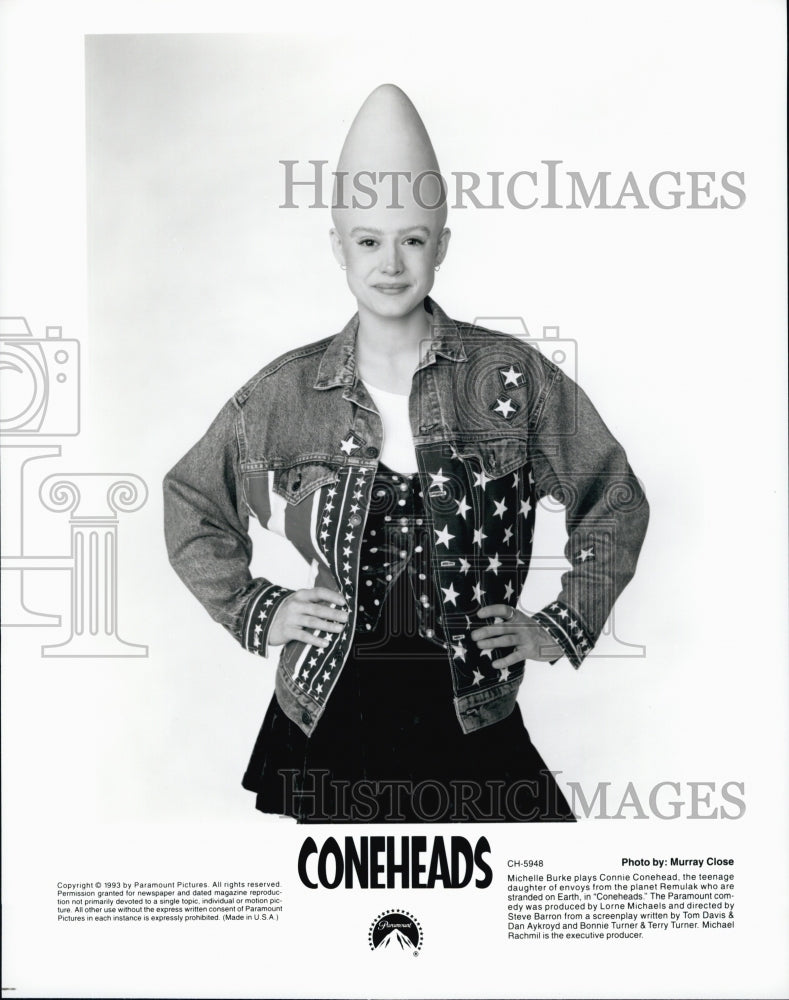 1993 Press Photo Actress Michelle Burke in "Coneheads" Film - Historic Images