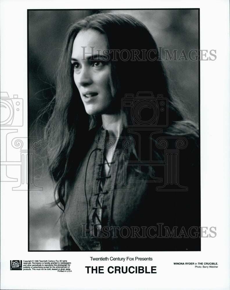1996 Press Photo Actress Winona Ryder Starring In Drama Film "The Crucible" - Historic Images