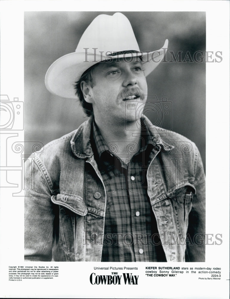 1994 Press Photo Kiefer Sutherland &quot;The Cowboy Way&quot; - Historic Images