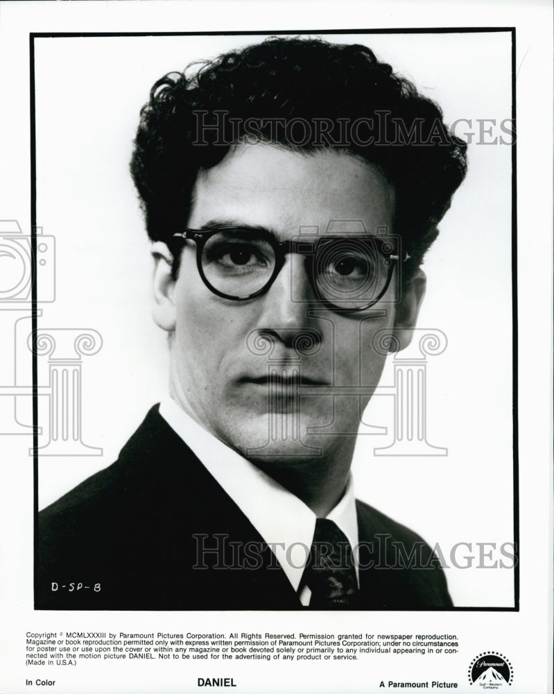 1983 Press Photo Mandy Patinkin &quot;Daniel&quot; - DFPG55543 - Historic Images