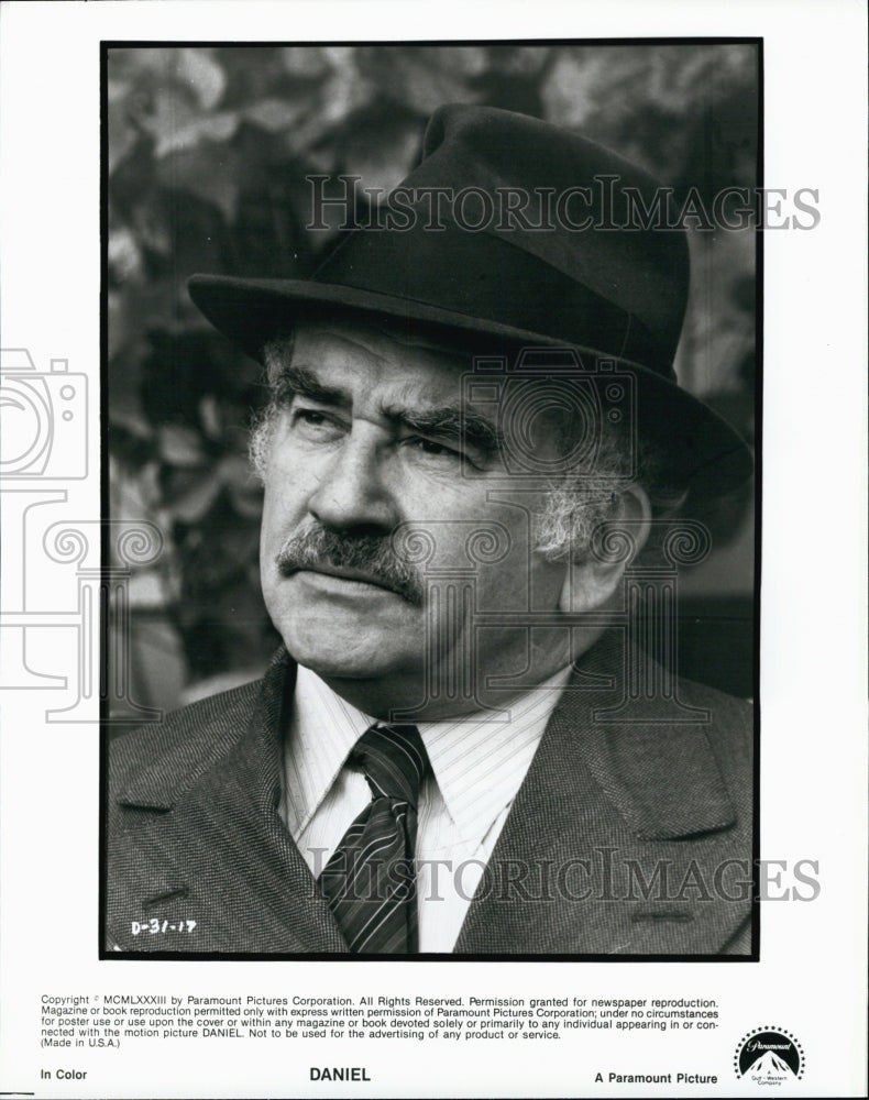 1983 Press Photo Edward Asner "Daniel" - Historic Images