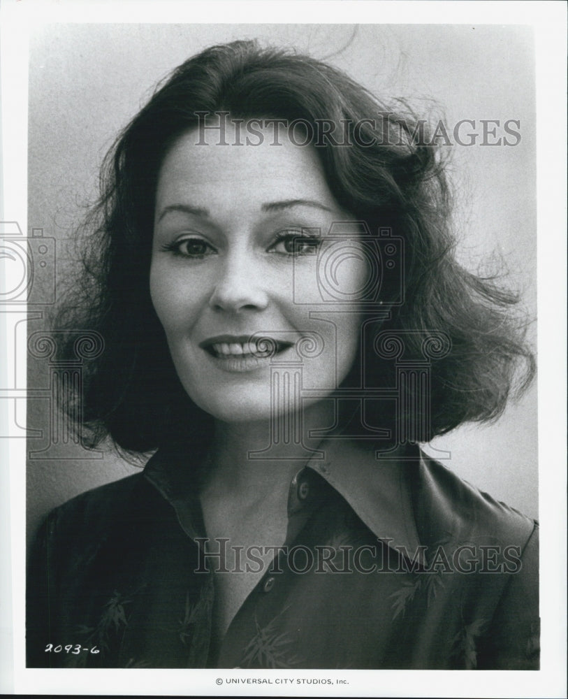 1977 Press Photo Actress Marj Dusay Starring In Biographical Film &quot;MacArthur&quot; - Historic Images