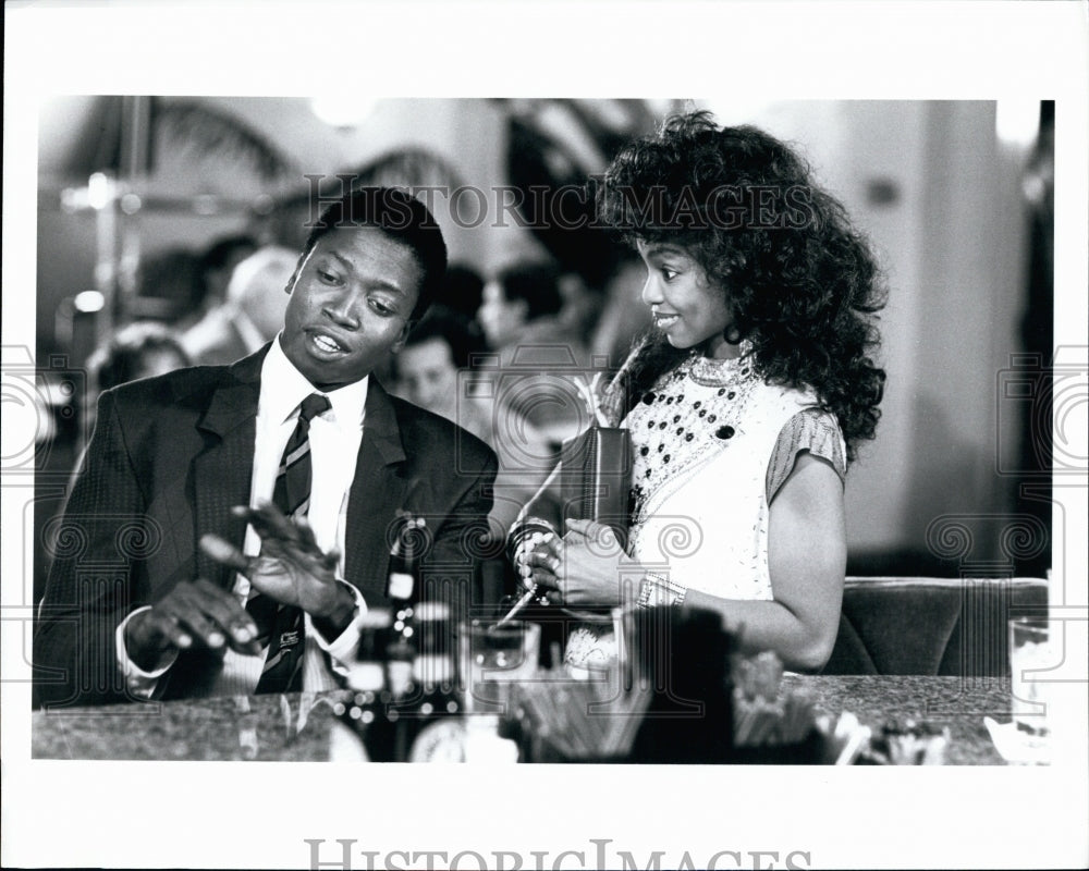 Press Photo Attractive Couple in Black & White Film Still - Historic Images