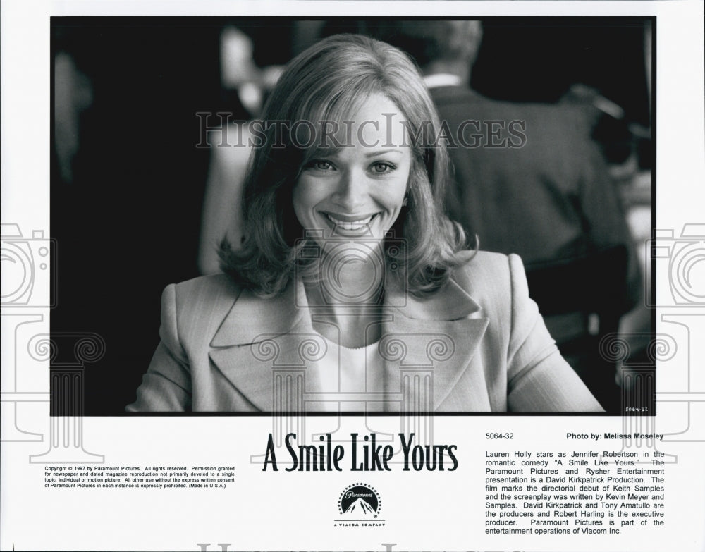 1997 Press Photo Actress Lauren Holly In Movie "A Smile Like Yours" - Historic Images