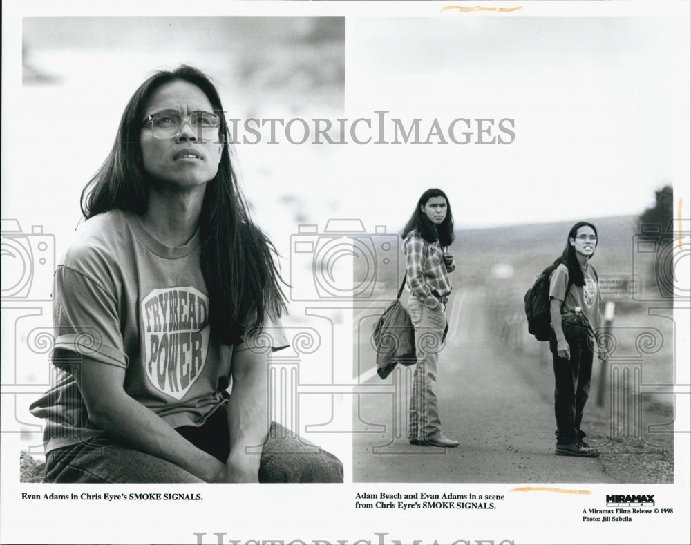 1998 Press Photo Evan Adams & Adam Beach in the film Smoke Signals - Historic Images