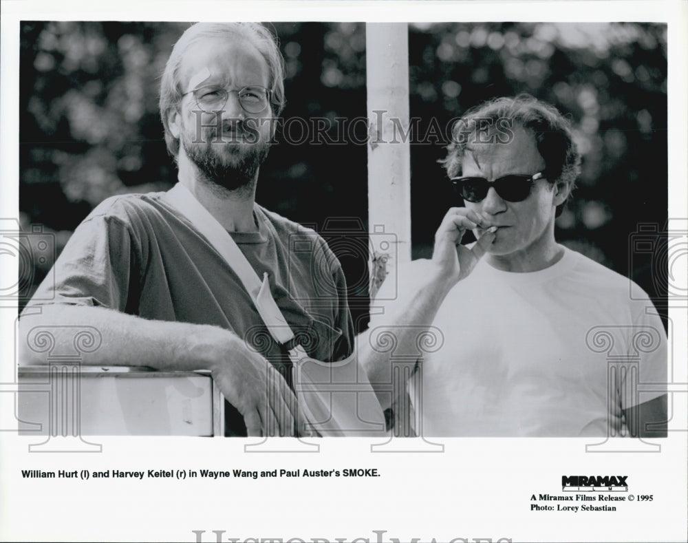 1995 Press Photo Actors William Hurt And Harvey Keitel In Movie "Smoke" - Historic Images