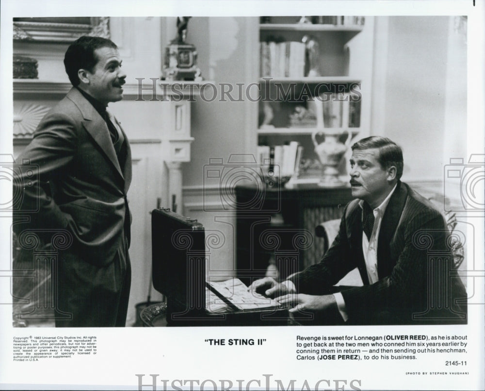 1983 Press Photo Actors Oliver Reed And Jose Perez Star In Movie "The Sting II" - Historic Images