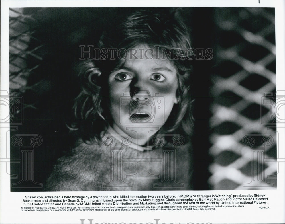 1982 Press Photo Actress Shawn von Schreiber In Movie "A Stranger Is Watching" - Historic Images
