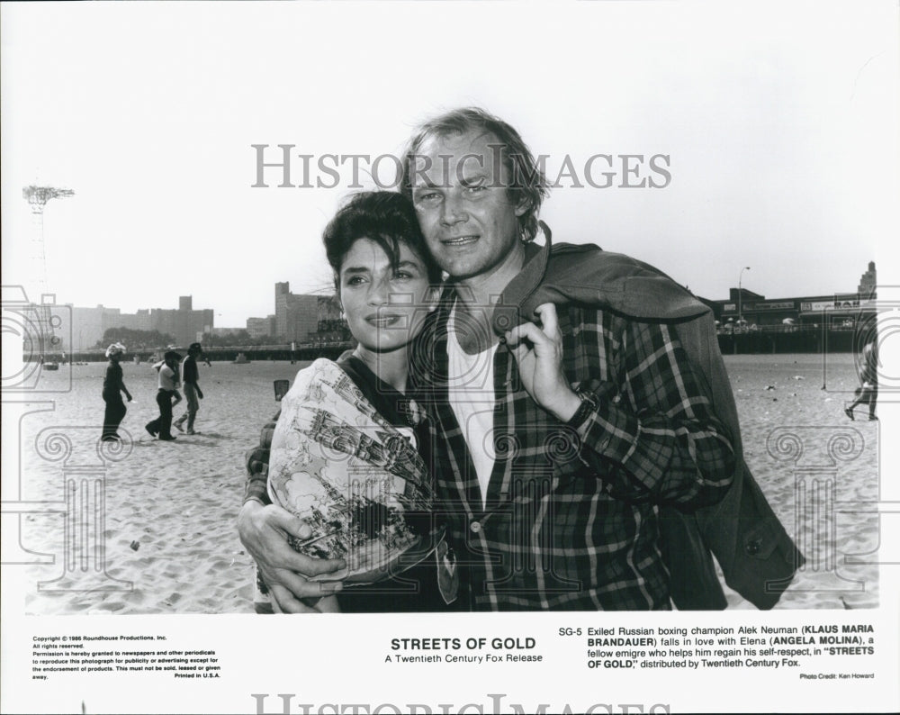 1986 Press Photo Movie Streets of Gold Actress Angela Molina Actor Klaus Maria - Historic Images