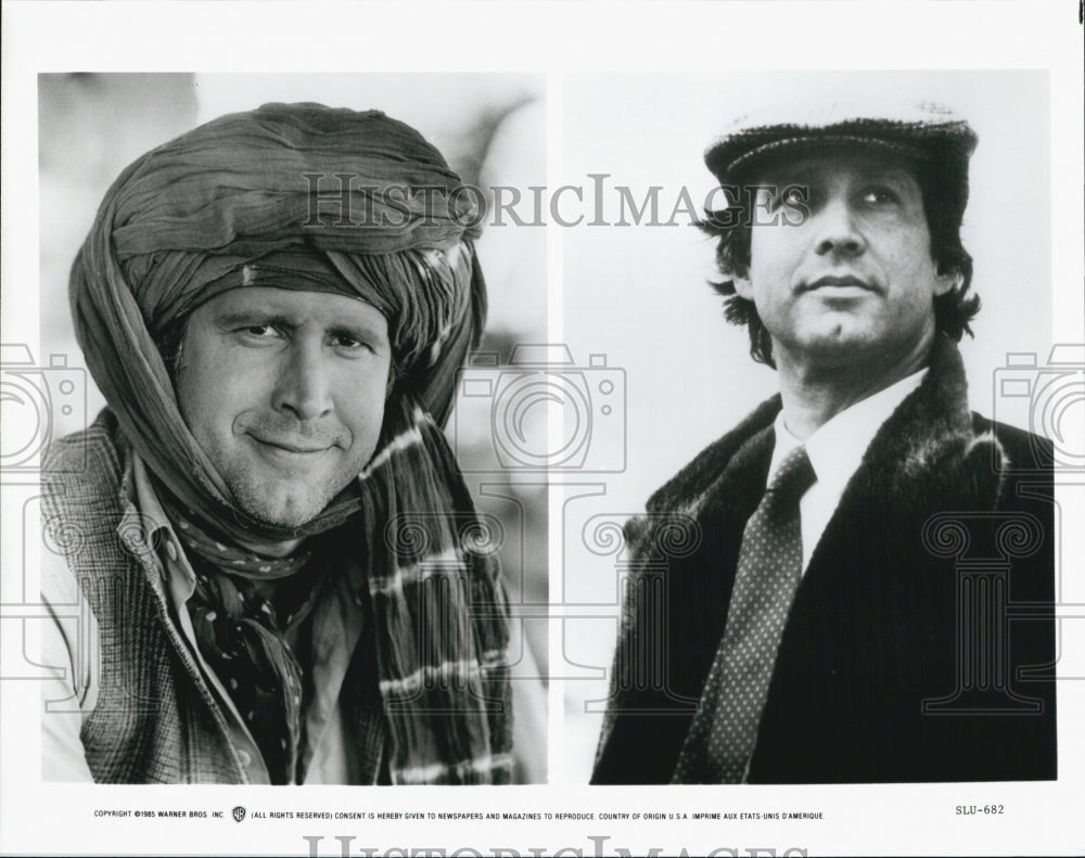 1985 Press Photo Warner Bros. Photos of Actor Chevy Chase Spies Like Us Fletch - Historic Images