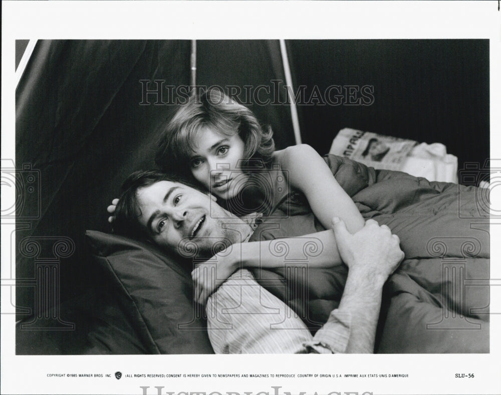 1985 Press Photo Warner Bros. Photo Actor Dan Aykroyd Actress Donna Dixon In - Historic Images