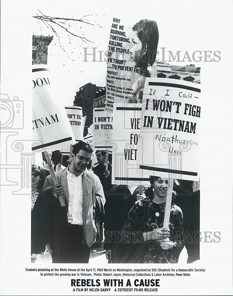 1965 Press Photo Student Picket In Washington in Film &quot;Rebels With A Cause&quot; - Historic Images