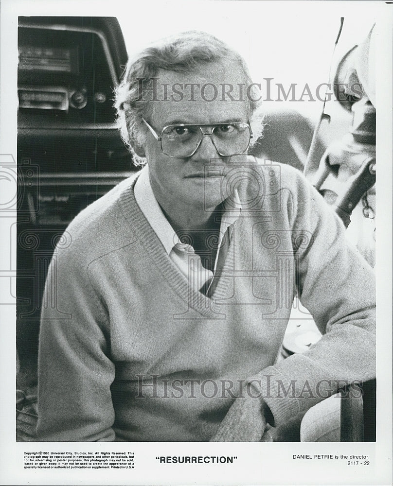 1980 Press Photo "Resurrection" director Daniel Petrie - Historic Images