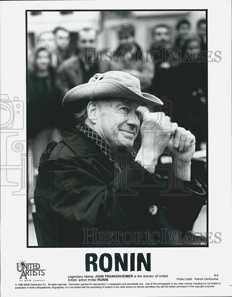 1998 Press Photo Director John Frankenheimer on Set of &quot;Ronin&quot; Film - Historic Images