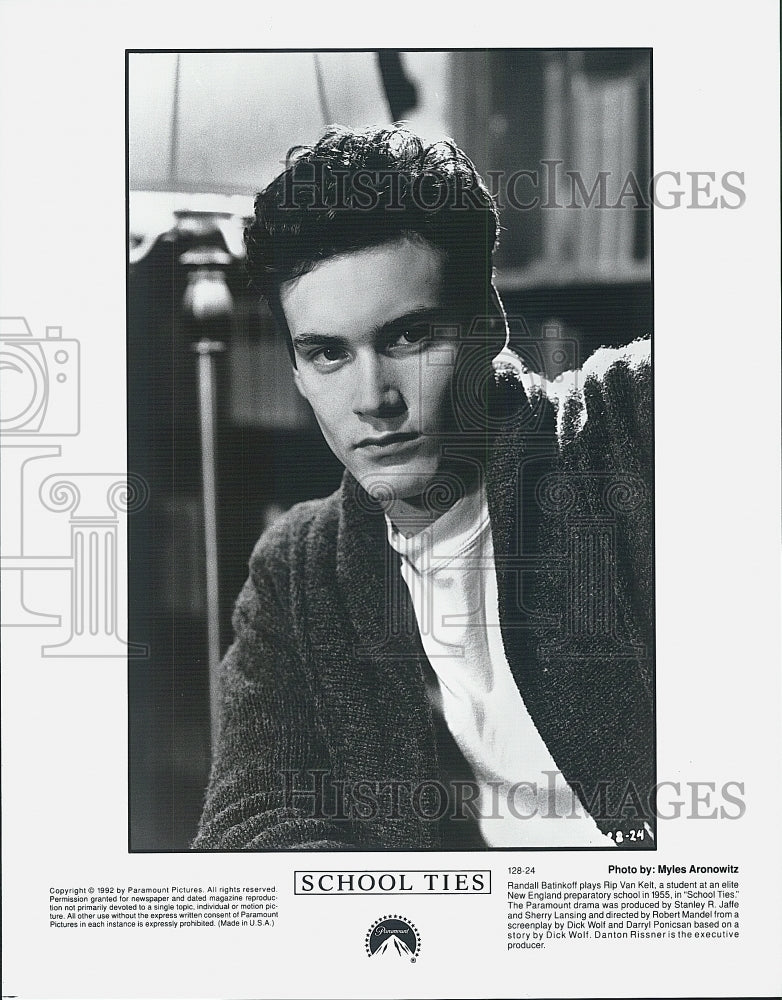 1992 Press Photo Actor Randall Batinkoff in "School Ties" Film - Historic Images