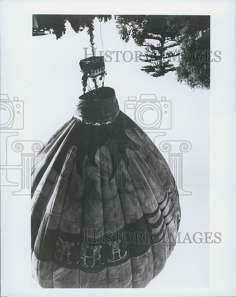 Press Photo "Unknown actors in Airballon" - Historic Images