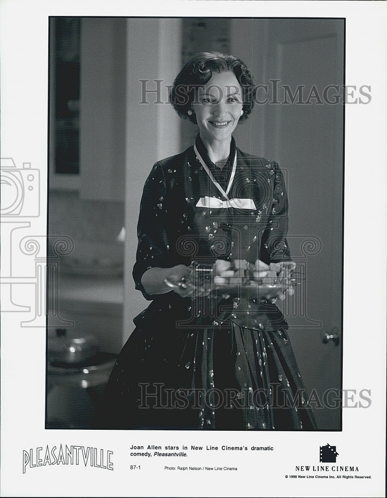 1998 Press Photo Joan Allen Stars In New Line Cinema&#39;s &quot;Pleasantville&quot; - Historic Images