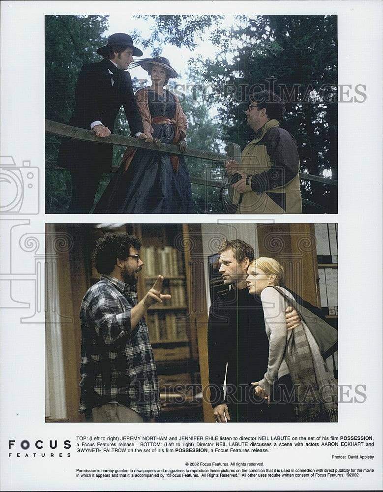 2002 Press Photo Jeremy Northam  & director Neil LaBute on set of "Possession" - Historic Images