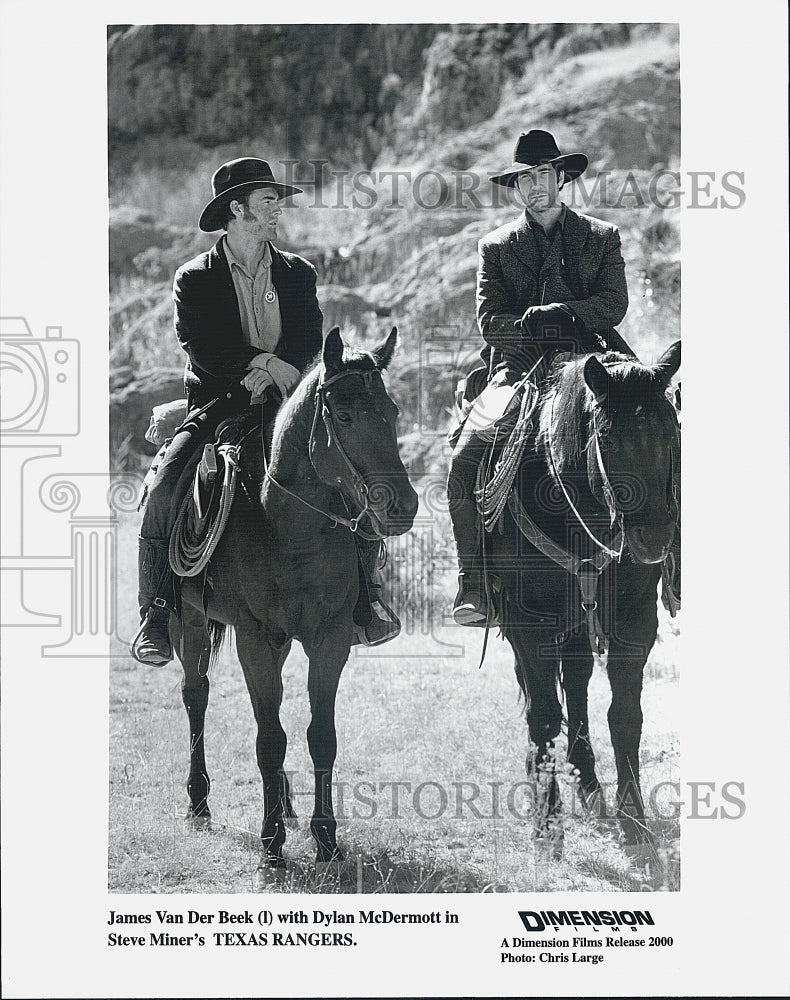 2000 Press Photo James Van Der Beek And Dylan McDermott In Movie &quot;Texas Rangers&quot; - Historic Images