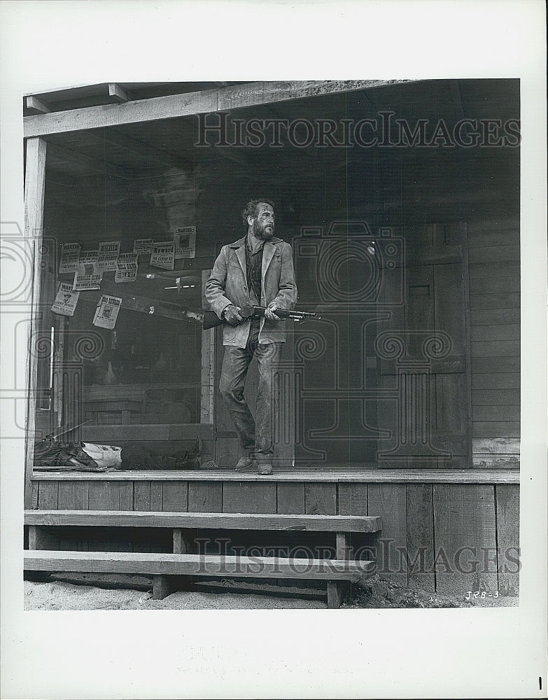 Press Photo Paul Newman in &quot;The Life and Times of Judge Roy Bean&quot; - Historic Images