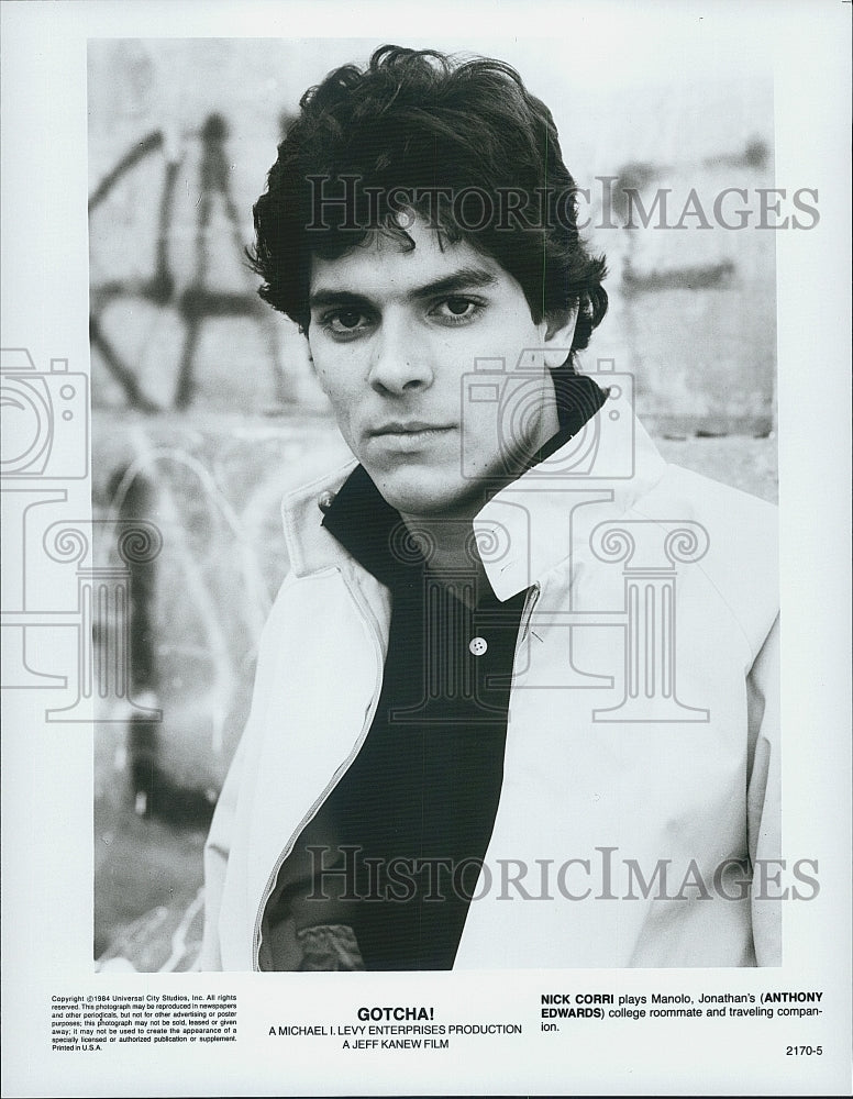 1984 Press Photo Actor Nick Corri Starring In Action Film &quot;Gotcha!&quot; - Historic Images