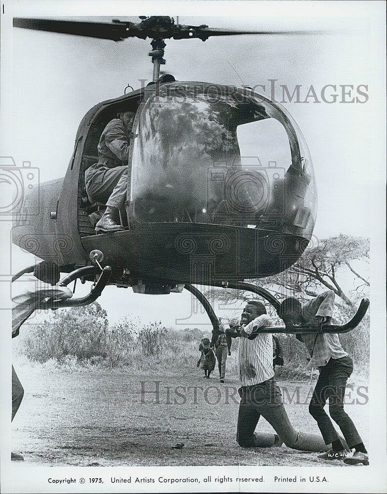 1975 Press Photo Actors in a United Artists Corp. film - Historic Images