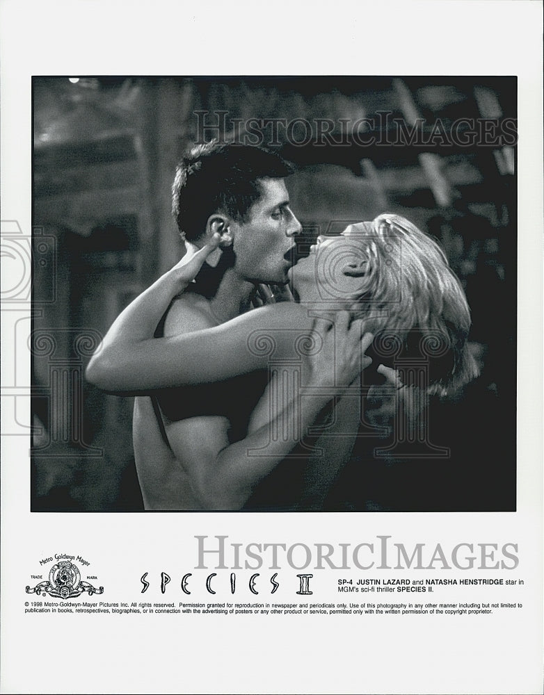 1998 Press Photo   "Species II" Justin Lazard,Natasha Henstridge - Historic Images