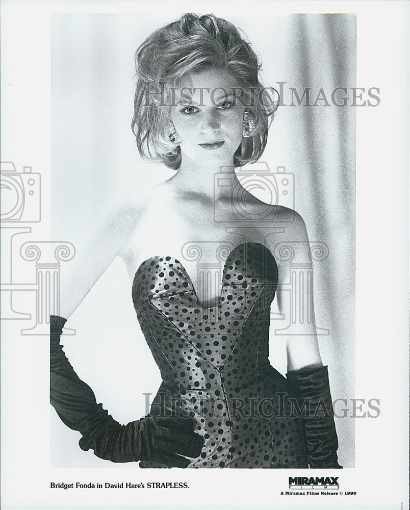 1990 Press Photo Actress Bridget Fonda in &quot;Strapless&quot; - Historic Images