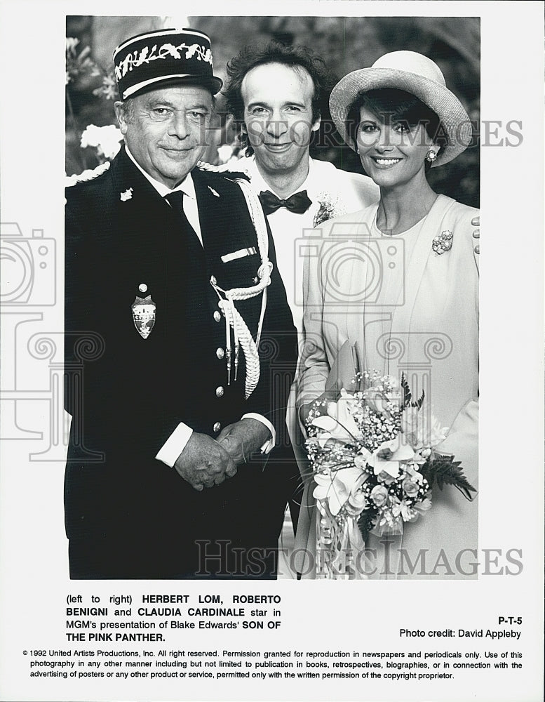 1992 Press Photo Herbert Lom, Roberto Benigni &quot;Son of the Pink Panther&quot; - Historic Images