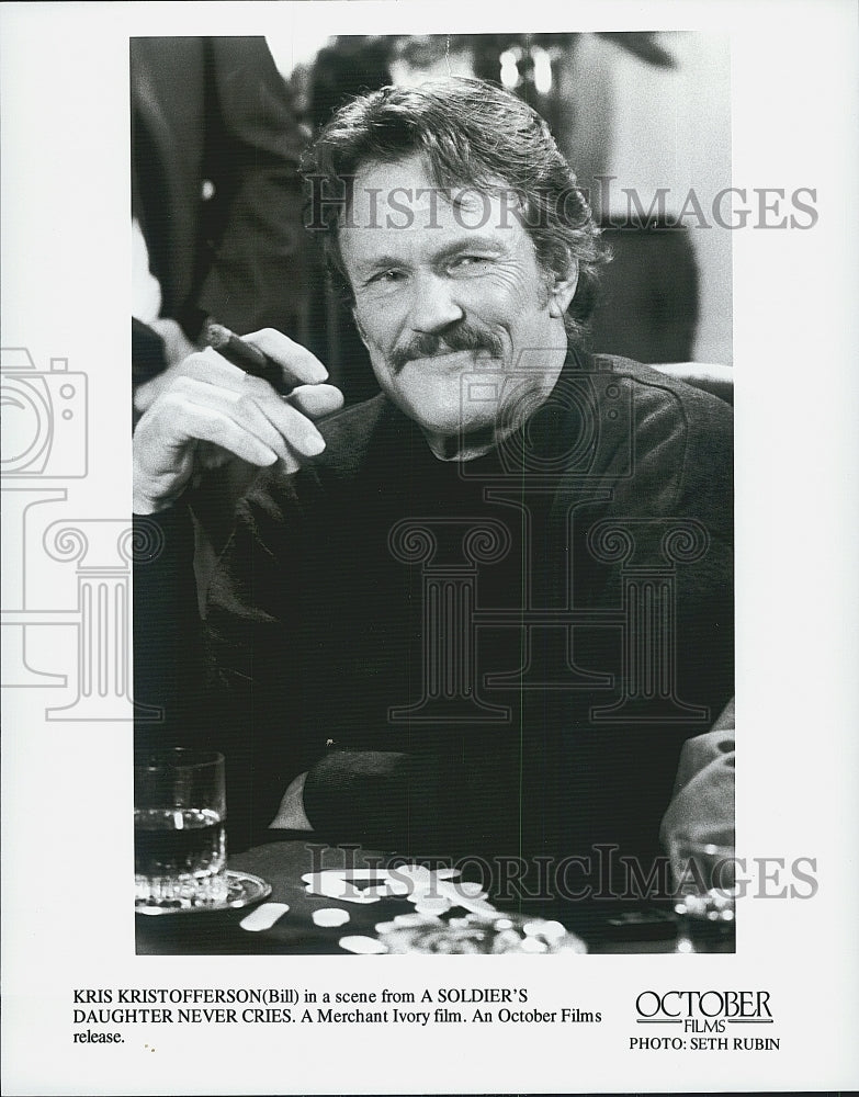 1998 Press Photo "A Soldier's Daughter Never Cries" Kris Kristofferson - Historic Images