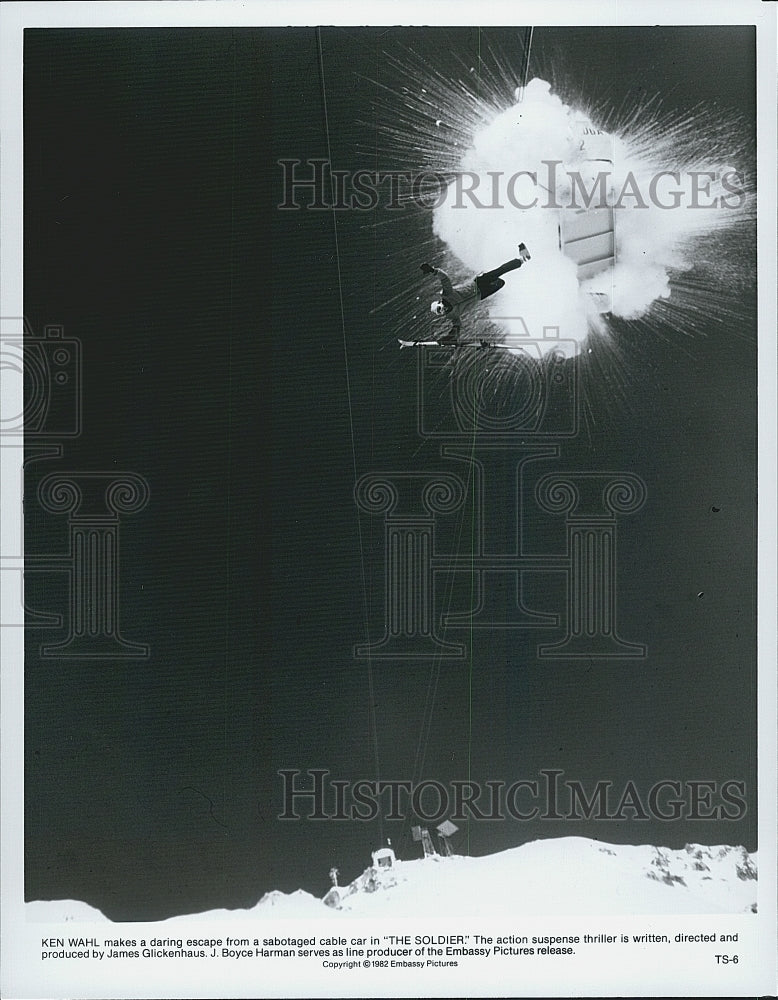 1982 Press Photo  "The Soldier" starring Ken Wahl - Historic Images