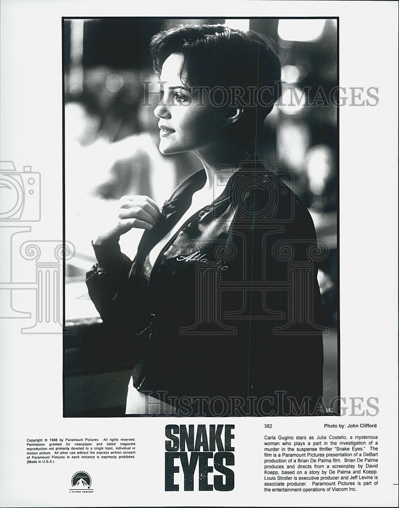 1998 Press Photo &quot;Snake Eyes&quot;  starring Carla Gugino - Historic Images