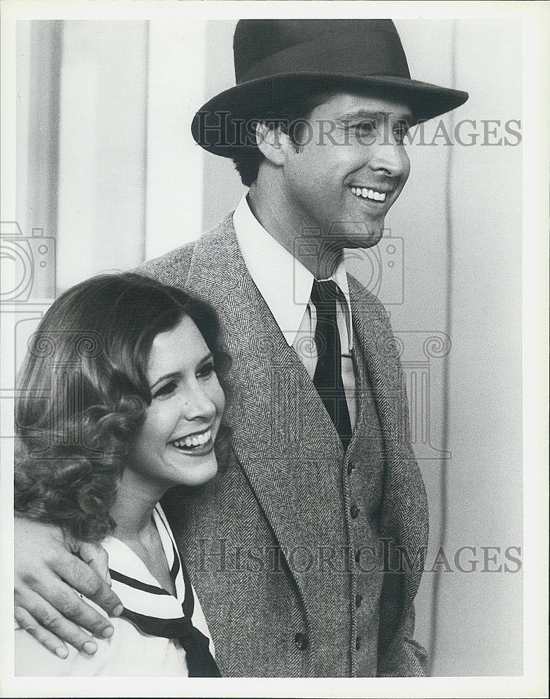 1981 Press Photo Chevy Chase, Carrie Fisher &quot;Under the Rainbow&quot; - Historic Images