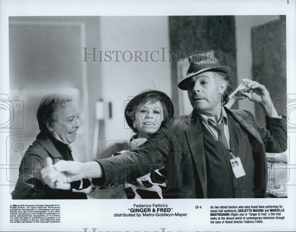 1985 Press Photo  Marcello Mastroianni And Giulietta Masina In "Ginger And Fred" - Historic Images