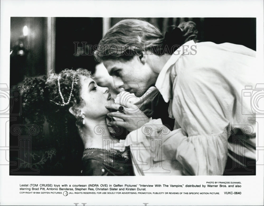 1994 Press Photo Tom Cruise And Indra Ove In "Interview With The Vampire" - Historic Images
