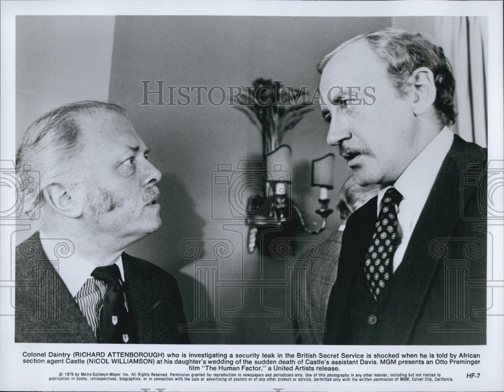 1979 Press Photo Richard Attenborough Nicol Williamson In &quot;The Human Factor&quot; - Historic Images