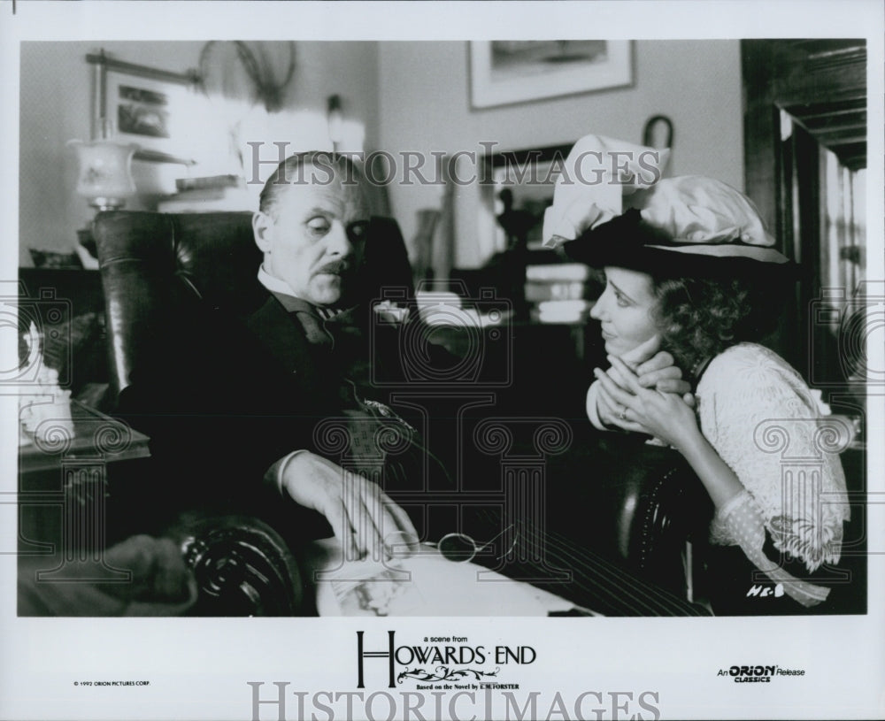 1992 Press Photo Actors Anthony Hopkins And Emman Thompson In Film &quot;Howards End&quot; - Historic Images