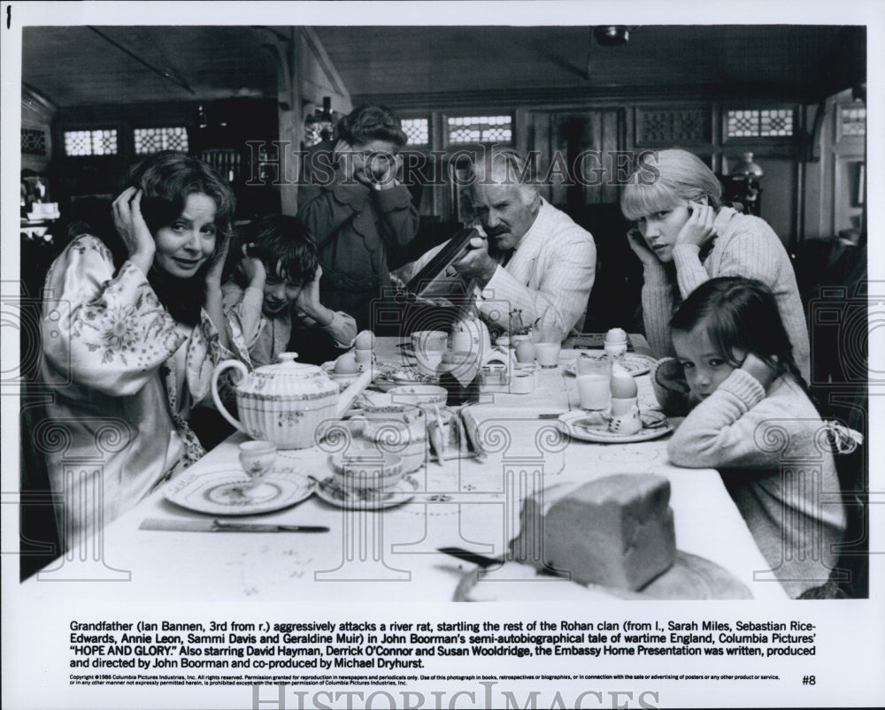 1986 Press Photo Ian Bannan in "Hope and Glory" - Historic Images