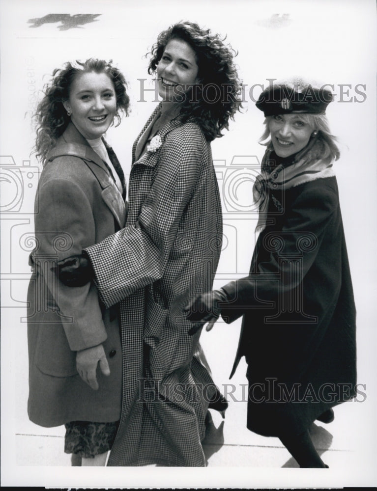 1990 Press Photo Viveka Davis, Rita Wilson, Daphne Ashbrook on "Sisters" NBC TV - Historic Images