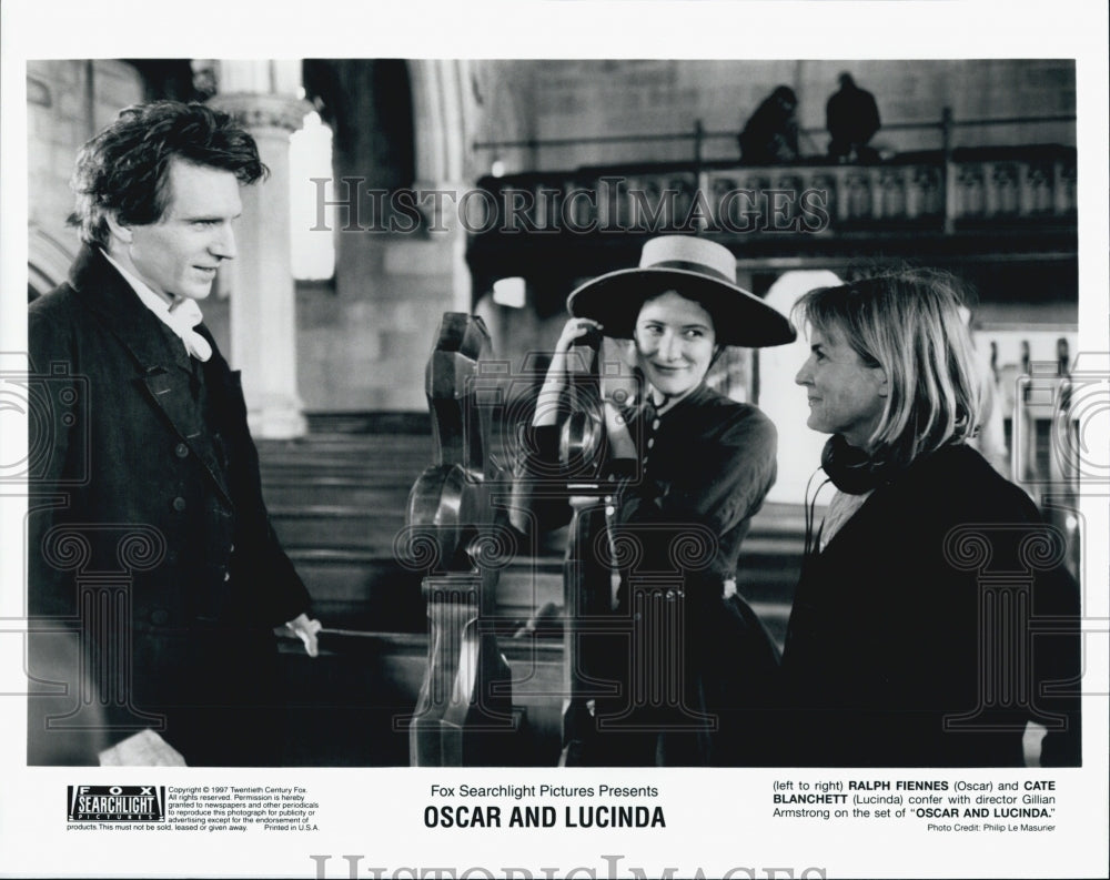 1997 Press Photo Actor Ralph Fiennes, Cate Blanchett in "Oscar and Lucinda" Film - Historic Images