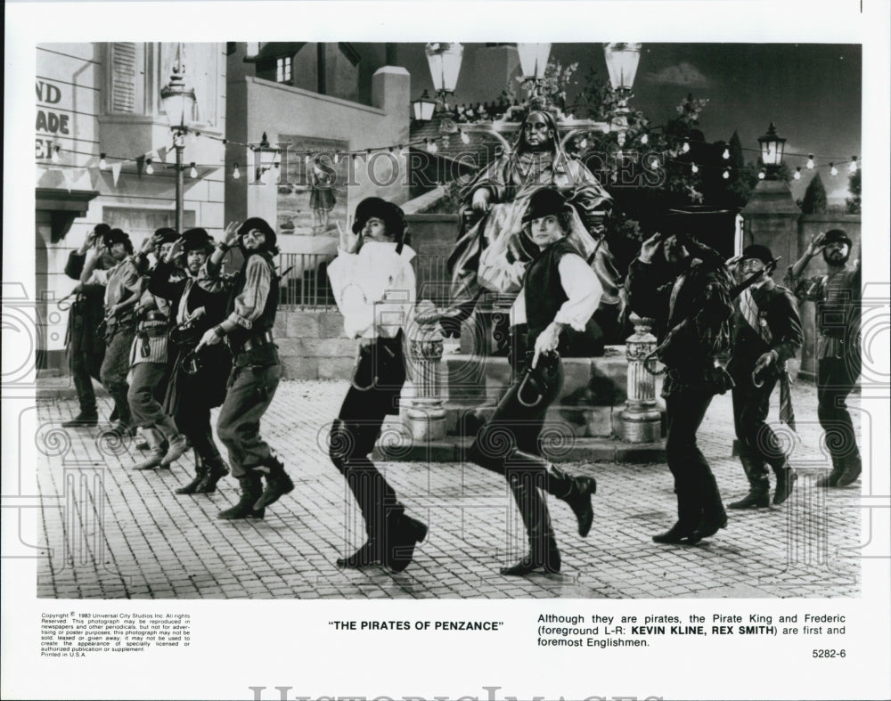 1983 Press Photo "The Pirates of Penzance" Kevin Kline,Rex Smith - Historic Images