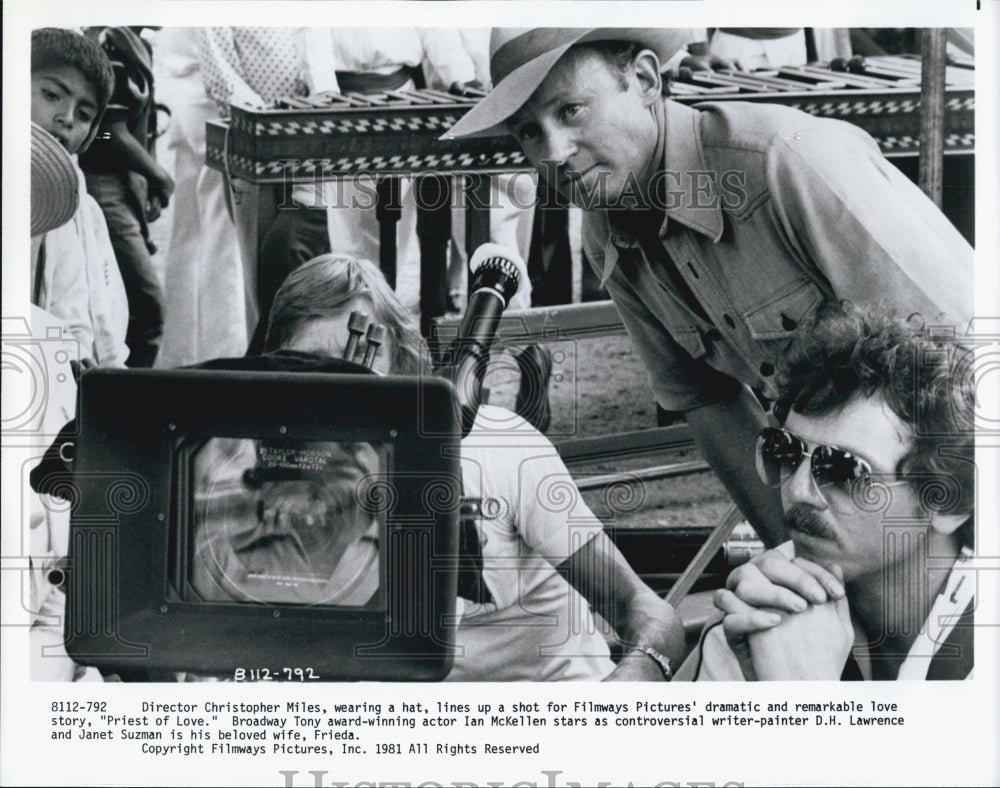 1981 Press Photo "Priest of Love" director Christopher Miles on set - Historic Images