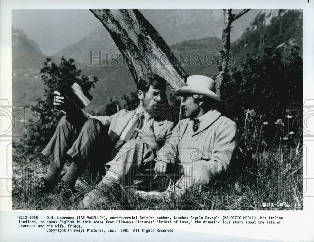 1981 Press Photo Actors Ian McKellen And Maurizio Merlin In "Priest Of Love" - Historic Images