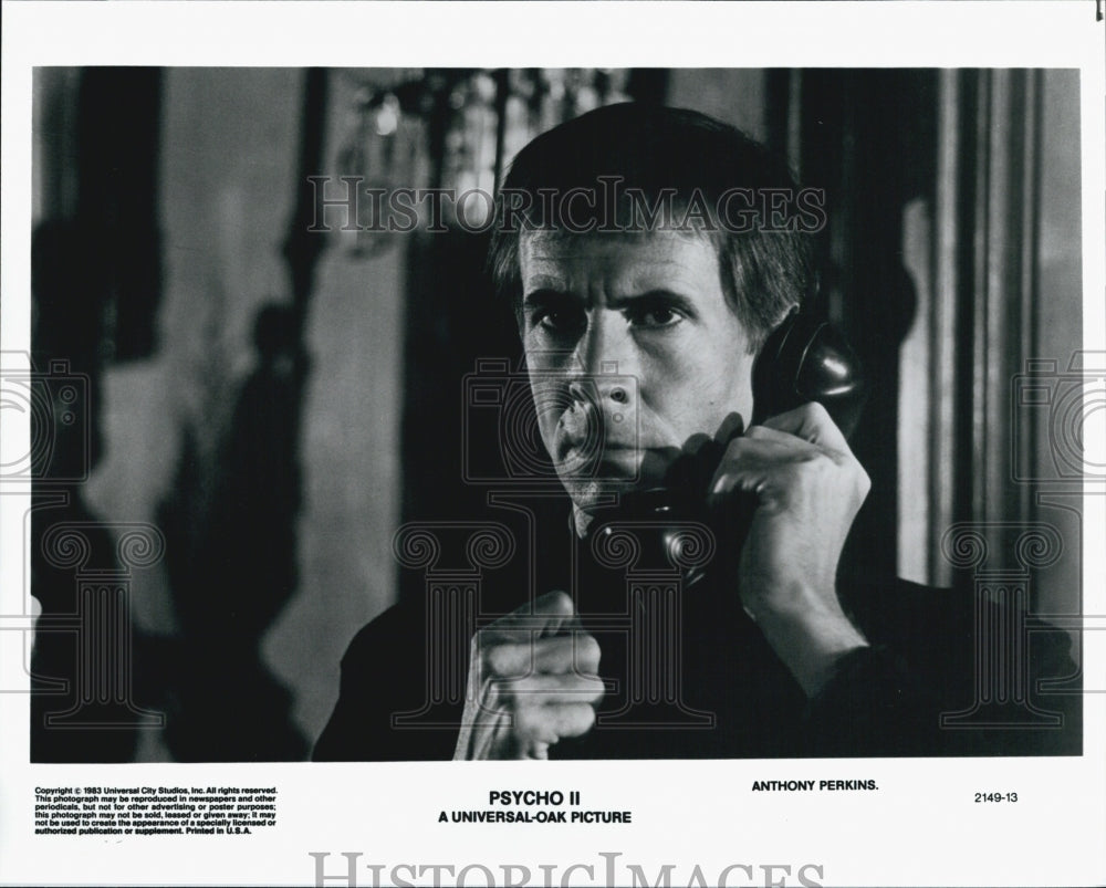 1983 Press Photo Actor Anthony Perkins Starring In Horror Film "Psycho II" - Historic Images