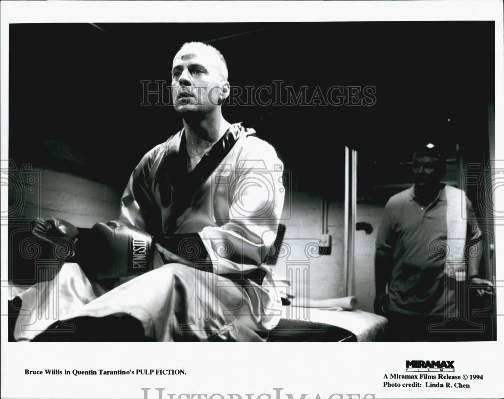 1994 Press Photo Actor Bruce Willis Starring In Film "Pulp Fiction" - Historic Images