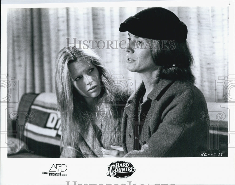 1981 Press Photo Actress Kim Basinger in &quot;Hard Country&quot; Film - Historic Images